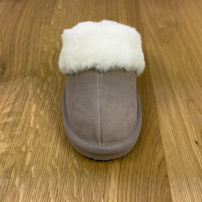 Lammfell-Pantoffeln beige
