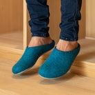Merino-Hausschuh mit Ledersohle "dark-petrol"